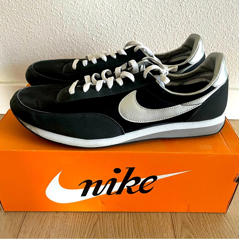 Nike Elite Waffle Trainers  Style: 311082-023